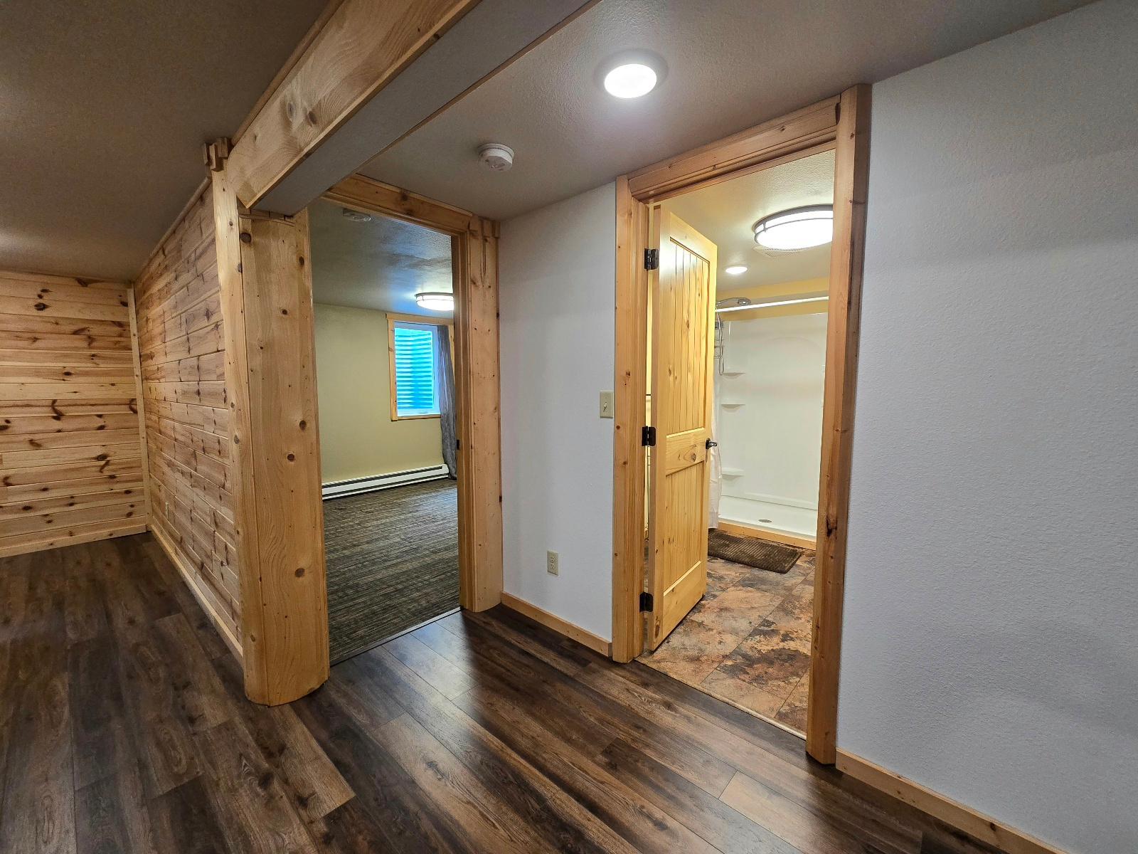 To bedroom
