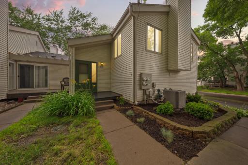 435 Fontaine Court, Saint Paul, MN 55125