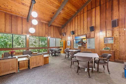 Clubhouse Meeting/Entertaining Room1