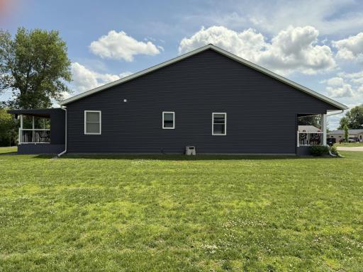 1903 Bud Road, Windom, MN 56101