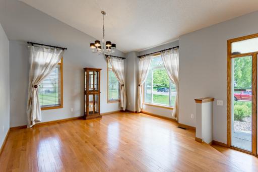 8284 Ashford Road, Saint Paul, MN 55125