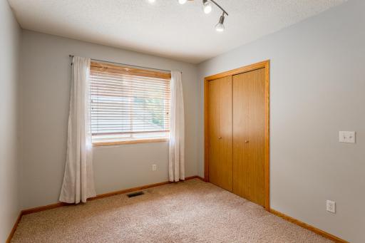 8284 Ashford Road, Saint Paul, MN 55125