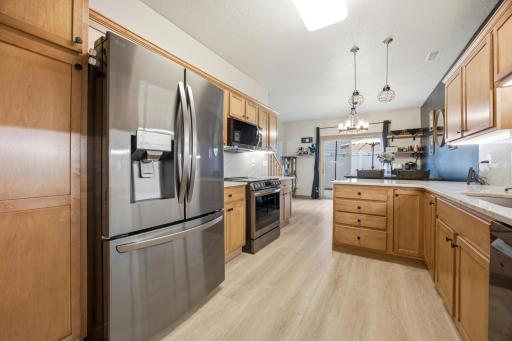 430 19th Avenue W, F, West Fargo, ND 58078