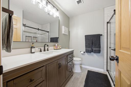 430 19th Avenue W, F, West Fargo, ND 58078