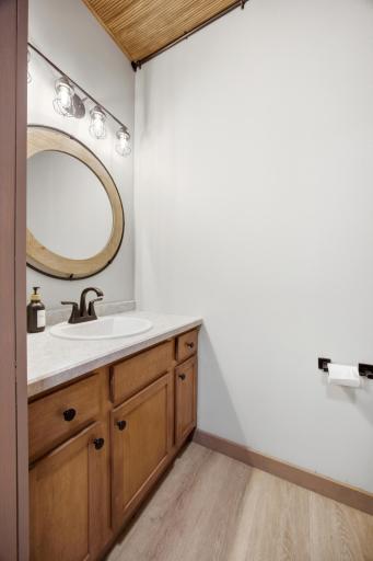 430 19th Avenue W, F, West Fargo, ND 58078