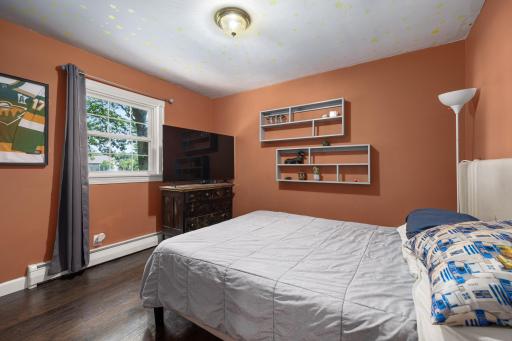 Main Level - Bedroom 2