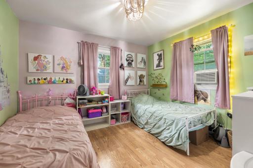 Main Level - Bedroom 1