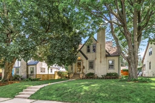 5537 13th Avenue S, Minneapolis, MN 55417