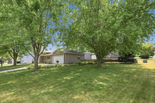 19 Heights Road NW, Saint Michael, MN 55376