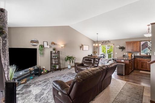 25464 11th Street W, Zimmerman, MN 55398