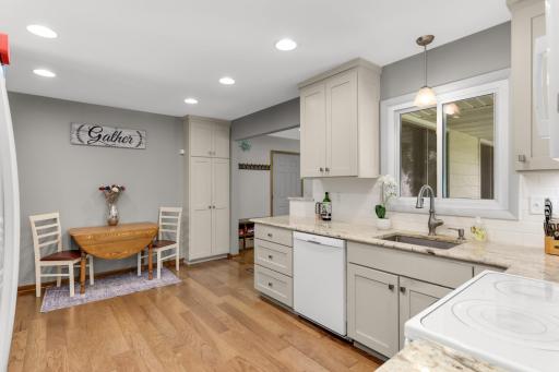 7660 Heritage Road, Eden Prairie, MN 55346