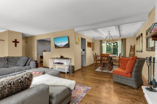 7660 Heritage Road, Eden Prairie, MN 55346