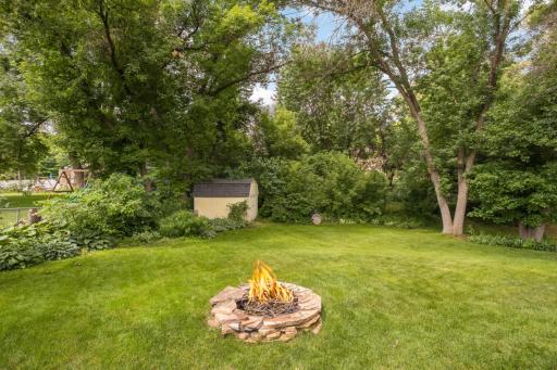 7660 Heritage Road, Eden Prairie, MN 55346