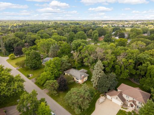 7660 Heritage Road, Eden Prairie, MN 55346