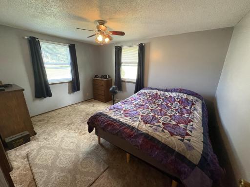 702 Glenview Drive, Albert Lea, MN 56007