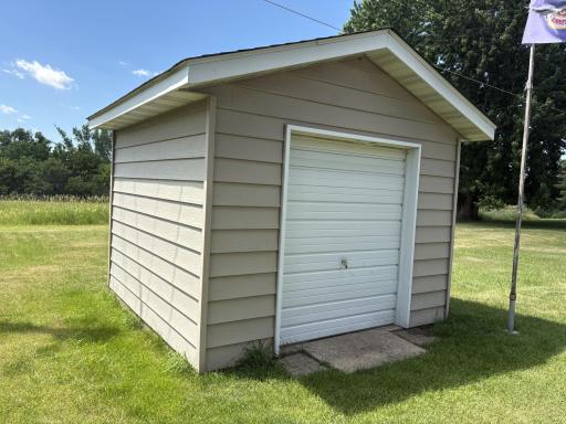 702 Glenview Drive, Albert Lea, MN 56007