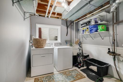 Large bright Laundry Room (no creepy laundry rooms here!)