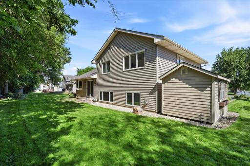 Enjoy convenient access to parks, trails, shopping, and everyday essentials.