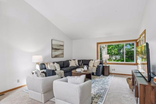 512 Mission Road W, Minneapolis, MN 55420