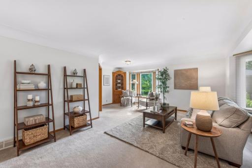 512 Mission Road W, Minneapolis, MN 55420