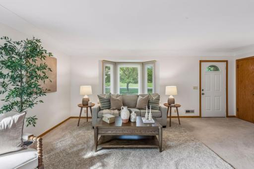 512 Mission Road W, Minneapolis, MN 55420