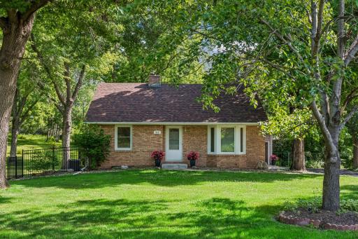 512 Mission Road W, Minneapolis, MN 55420