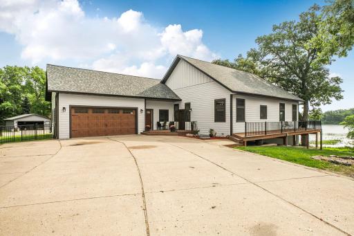 25162 729th Avenue, Dassel, MN 55325