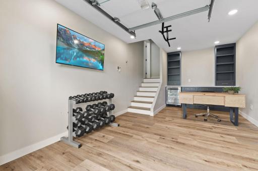 This studio off the garage is a must see! Perfect for the at home worker, exercise room, or just that bonus space you need!