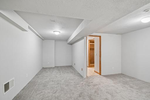 11551 278th Street, Chisago City, MN 55013