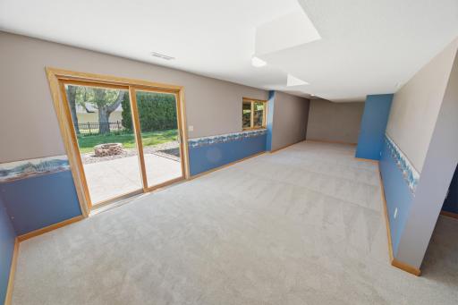 3851 Newport Lane NW, Rochester, MN 55901