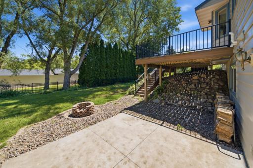 3851 Newport Lane NW, Rochester, MN 55901