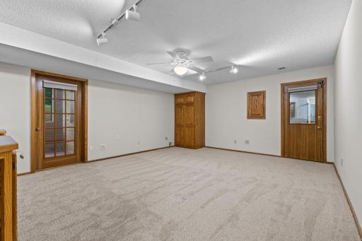 1306 Berry Ridge Road, Eagan, MN 55123