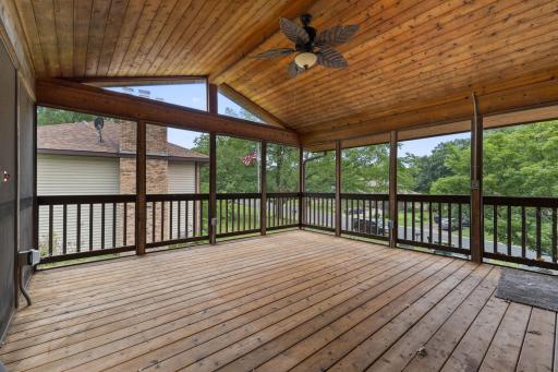 1306 Berry Ridge Road, Eagan, MN 55123