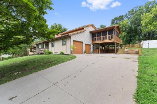 Vivid Spaces_1306 Berry Ridge Rd_01 - Copy.jpg