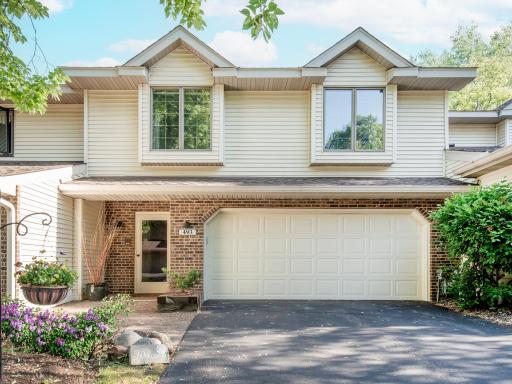 493 Sterling Street S, Saint Paul, MN 55119