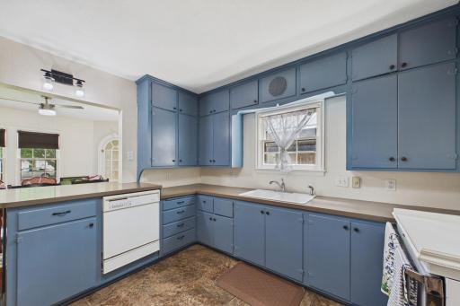 513 5th Street, Gaylord, MN 55334