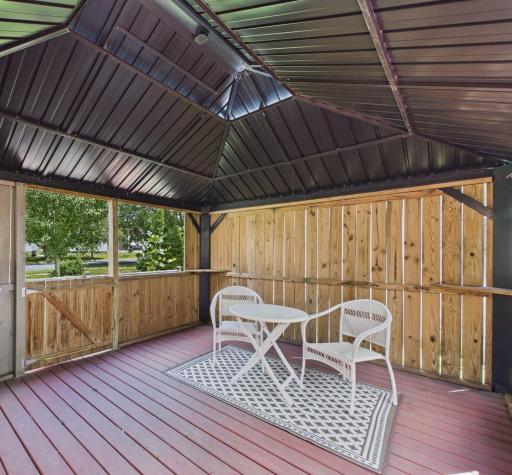 513 5th Street, Gaylord, MN 55334
