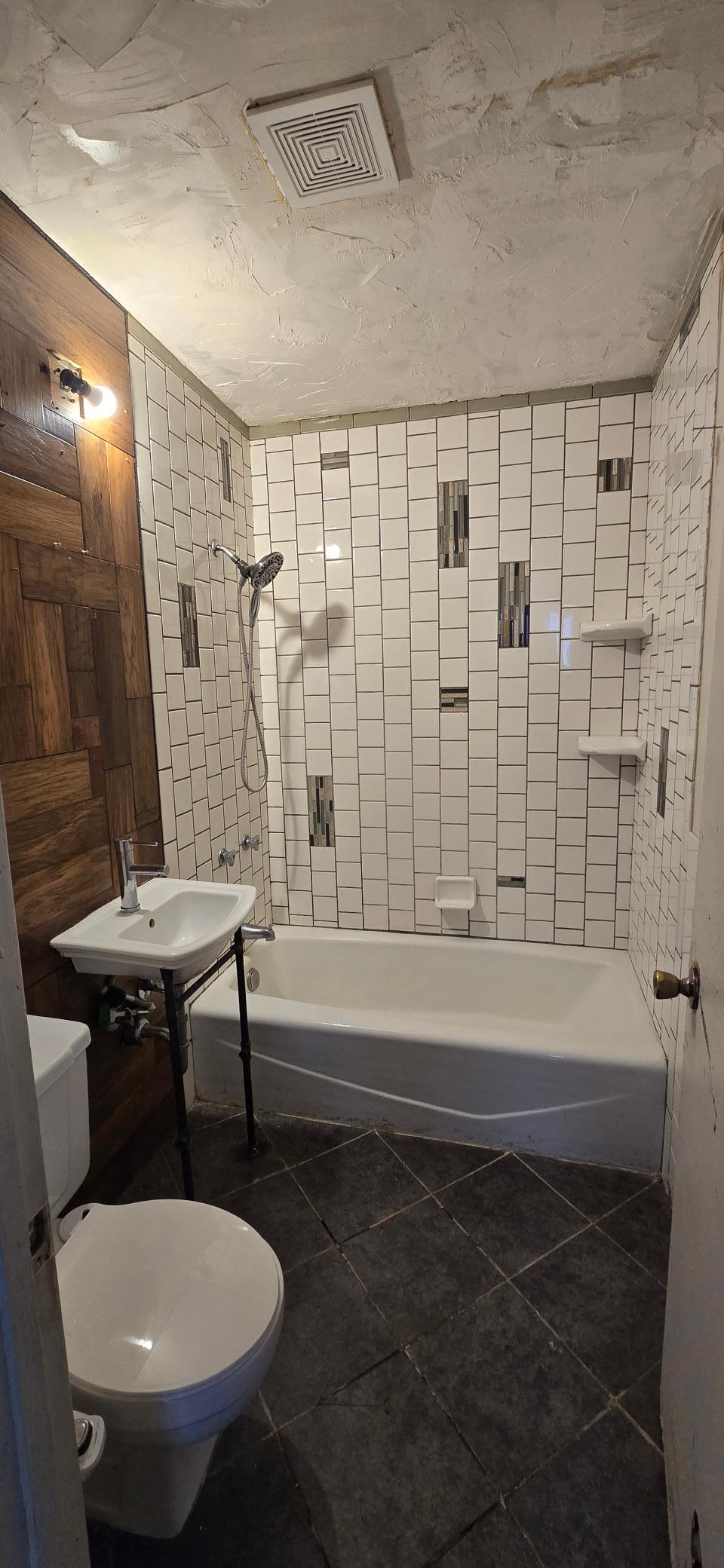 895 / 893 Randolph Ave - Residential Unit