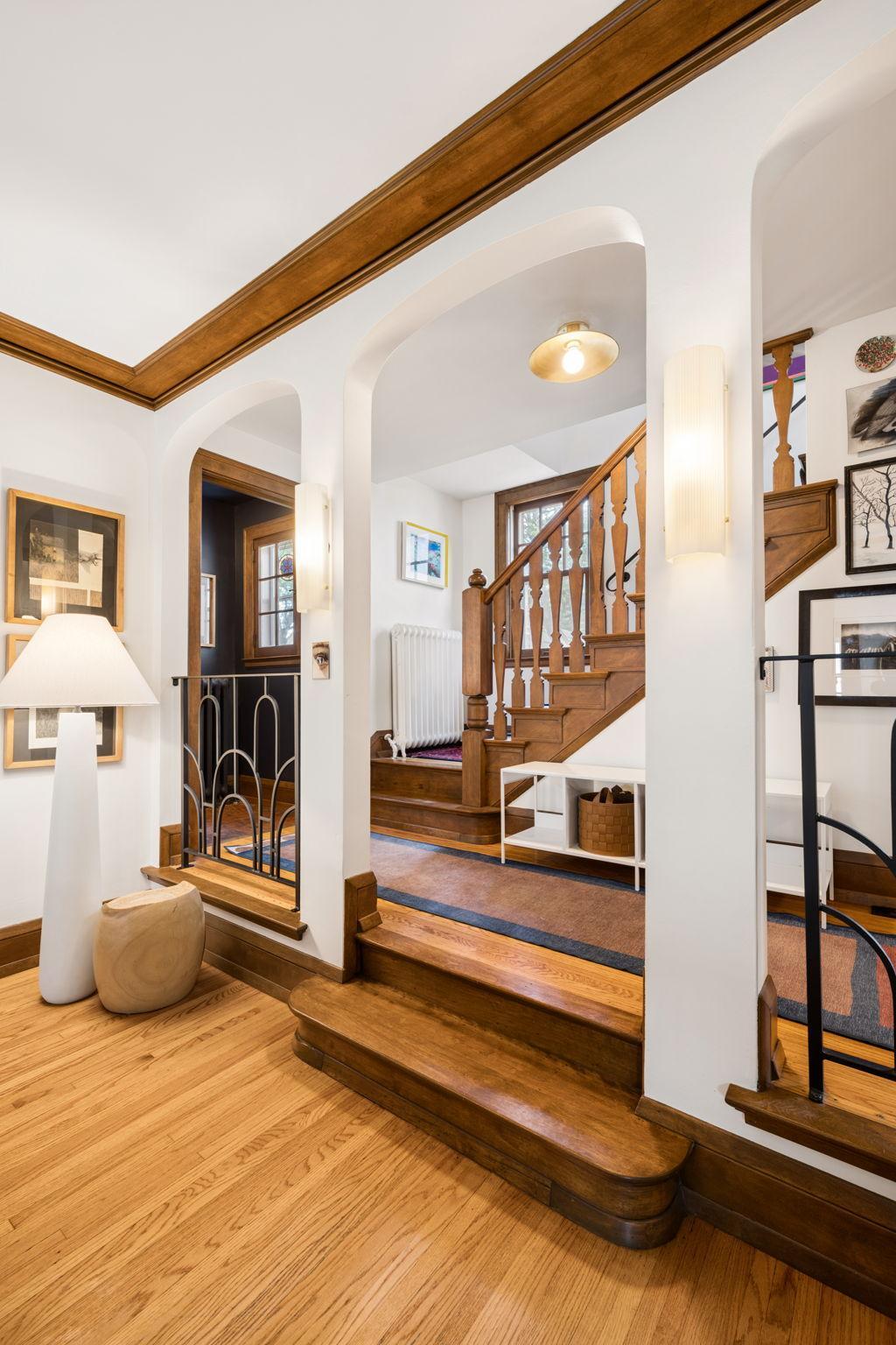 Entryway Details