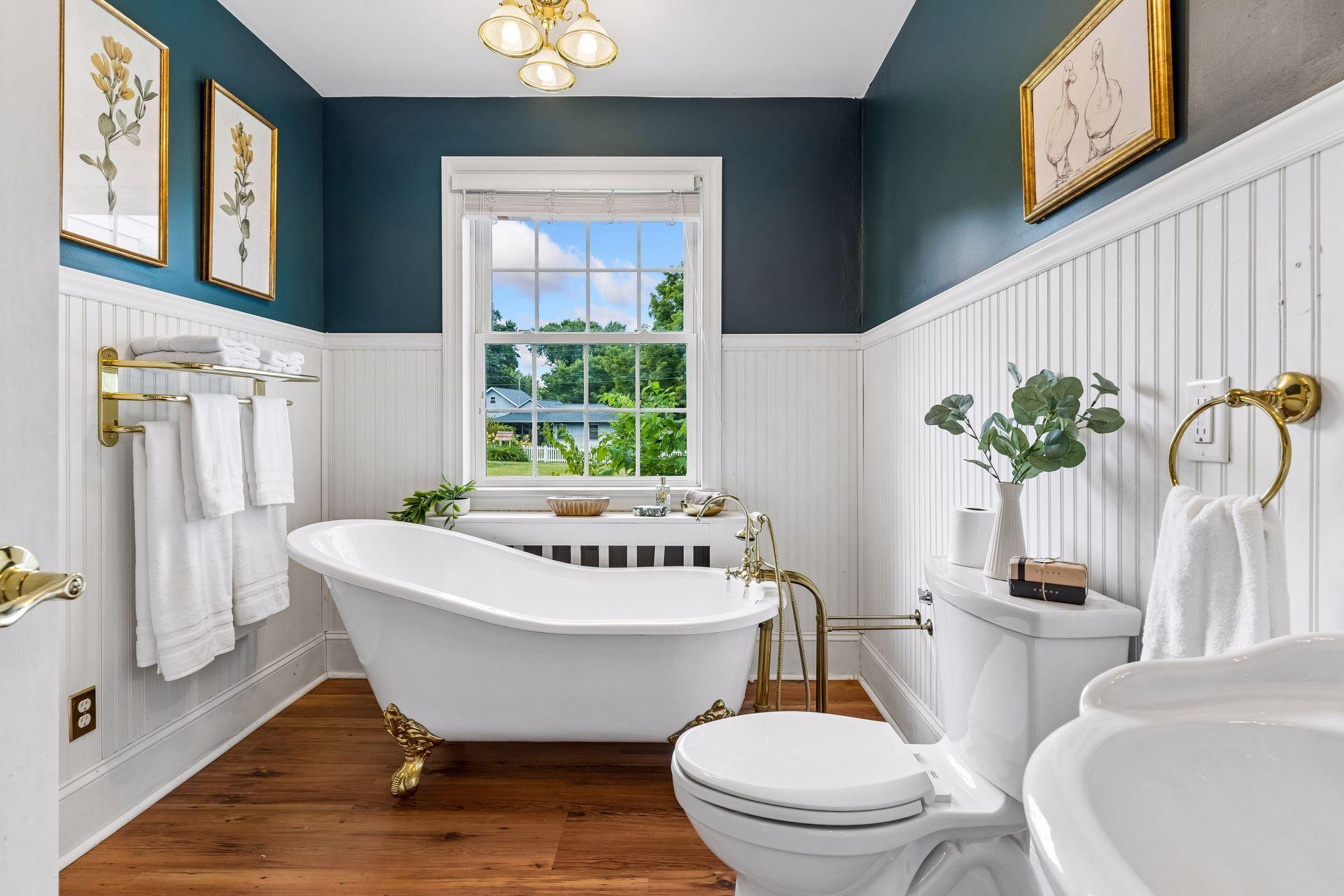 Main Floor Full Bathroom