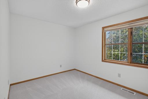 4142 Oakmede Lane, White Bear Lake, MN 55110