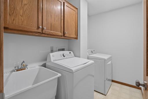4142 Oakmede Lane, White Bear Lake, MN 55110