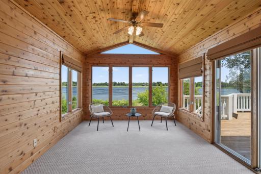 4142 Oakmede Lane, White Bear Lake, MN 55110