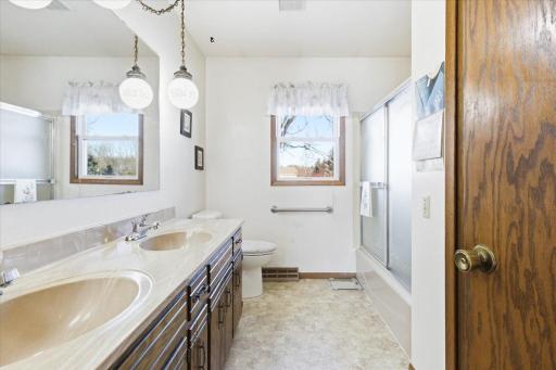 Main floor bath
