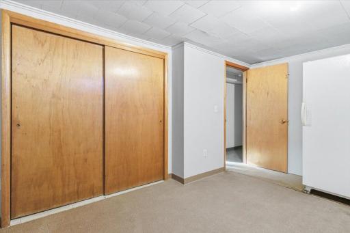 LL Storage/Flex room