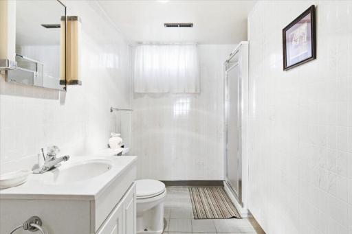 LL Bathroom
