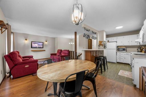 2227 Old County Road 34 Place, Burnsville, MN 55337
