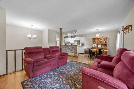 2227 Old County Road 34 Place, Burnsville, MN 55337
