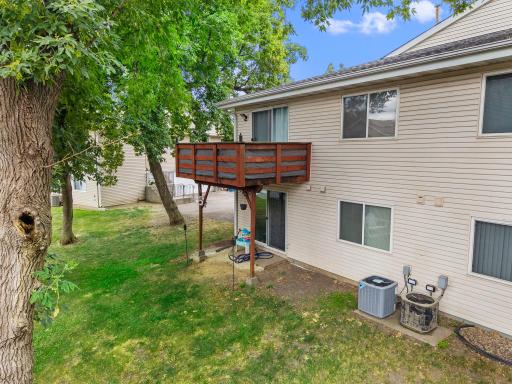 2227 Old County Road 34 Place, Burnsville, MN 55337