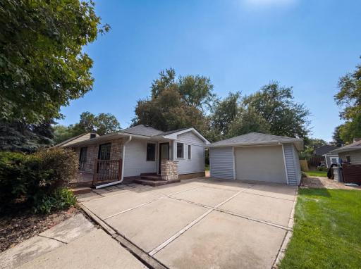 Photo for 2591 Aldine Street, Roseville, MN 55113 - listing #7099947 2591 Aldine Street, Roseville, MN 55113